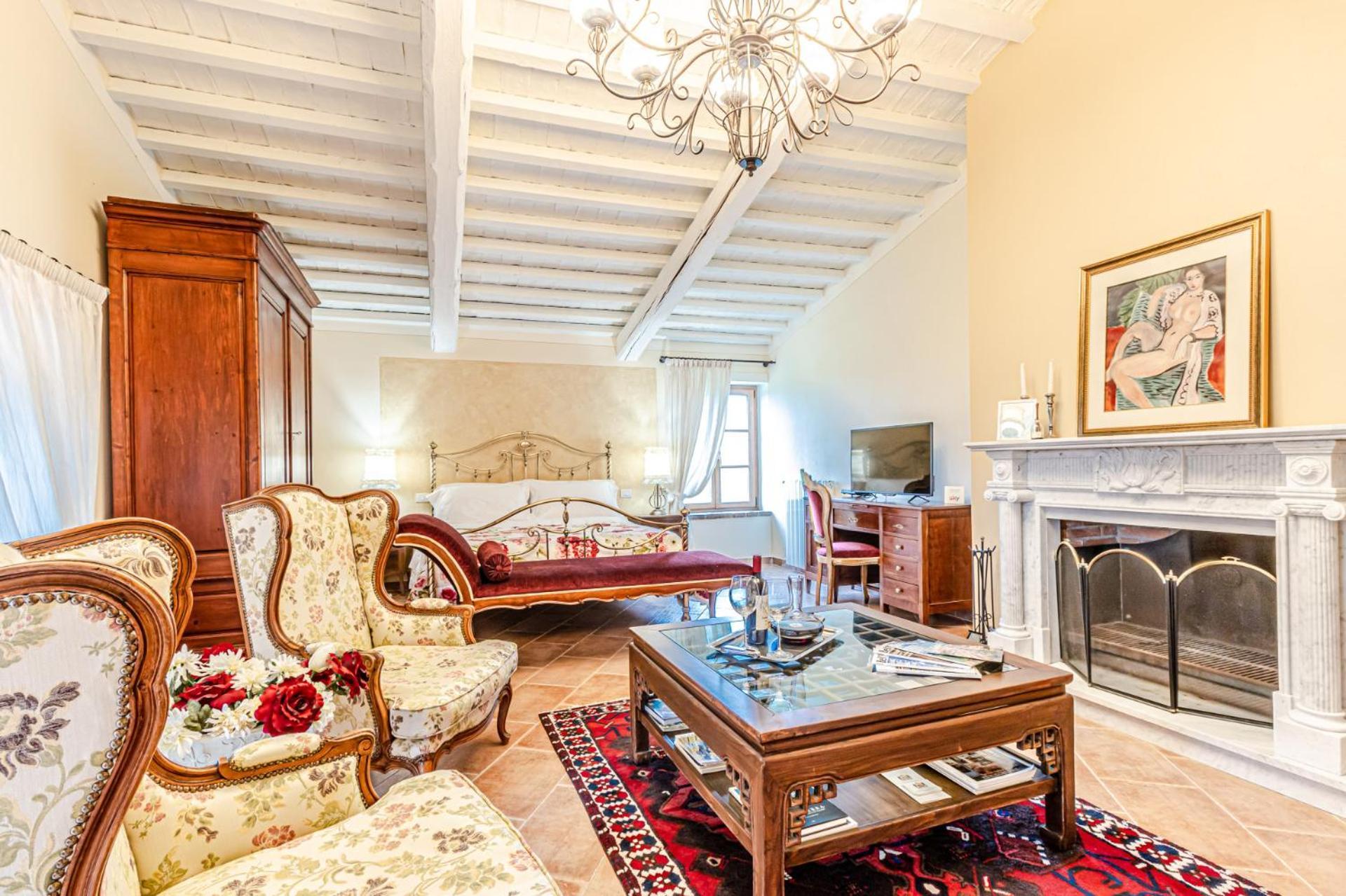 Chateau La Siroque Montecatini Val di Cecina Eksteriør bilde